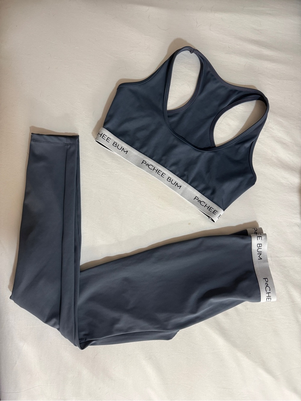 Pchee Bum Sports Bra & Leggings Set